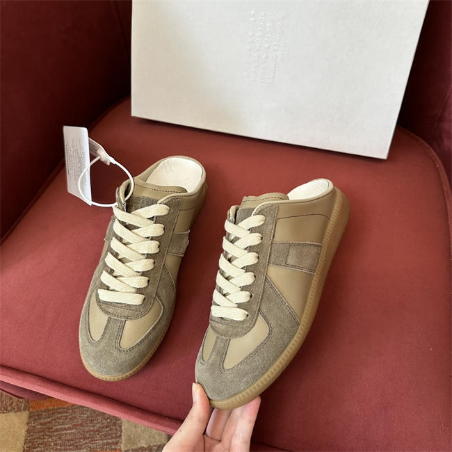 ma*s*n Ma*i*la sneaker