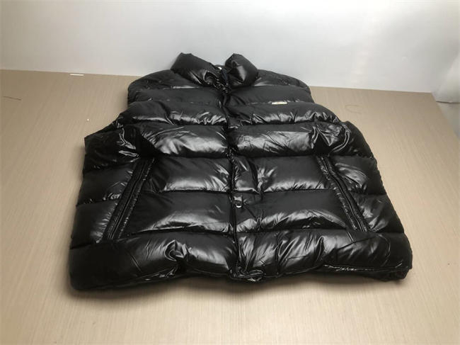 MONCLER 19FW TIB