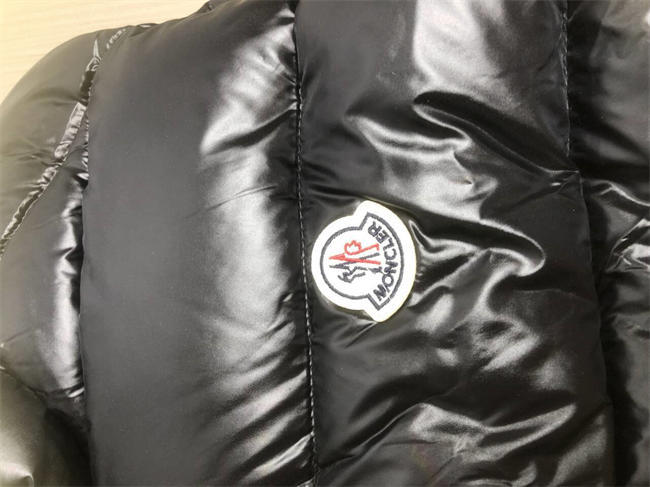 MONCLER 19FW TIB