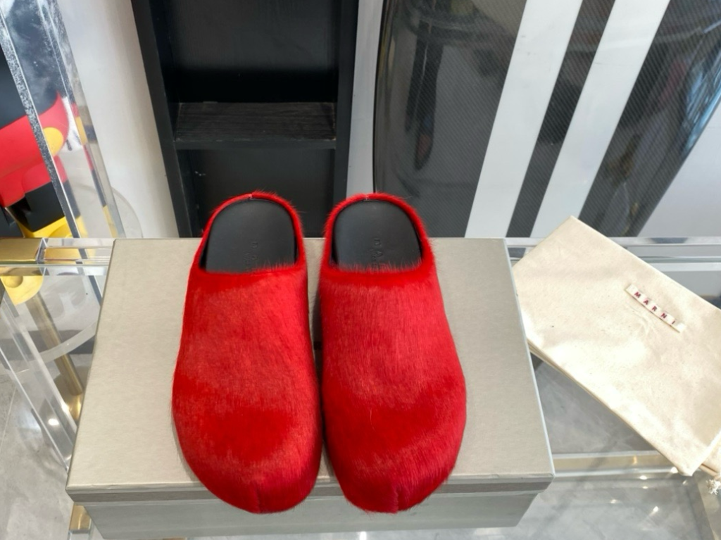 Marni Slipper
