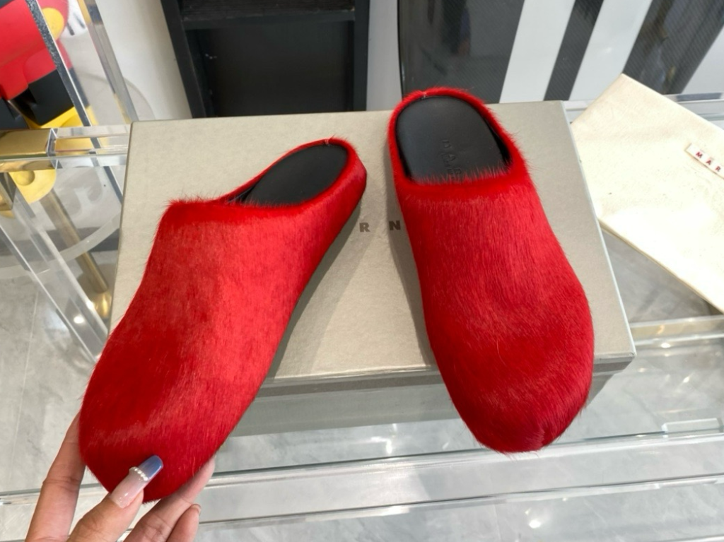 Marni Slipper