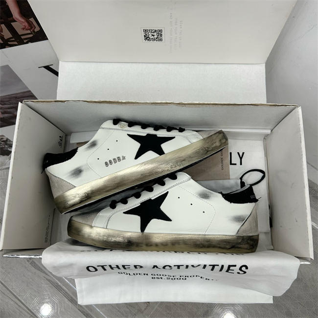 Golden Goose Sneaker