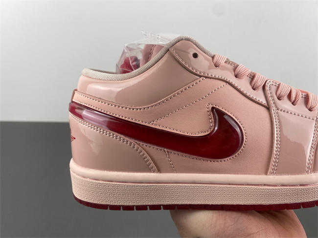 Air Jordan 1 Retro Low