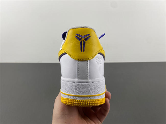 Kobe Bryant x Nike Air Force 1 Low FZ1151-100
